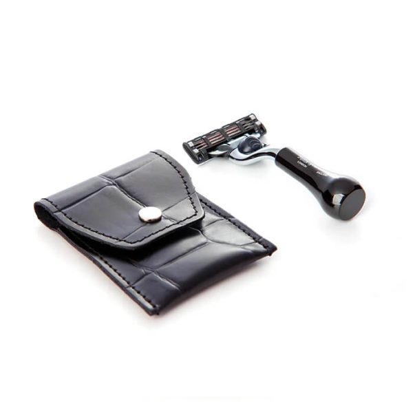 rasoio-viaggio-nero-custodia-pelle-taylor-of-old-bond-street.jpg Maquinilla de afeitar de viaje Taylor of Old Bond Street Mach3 mango negro